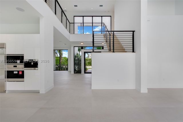 16492 Botaniko Dr S, Weston, FL 33326
