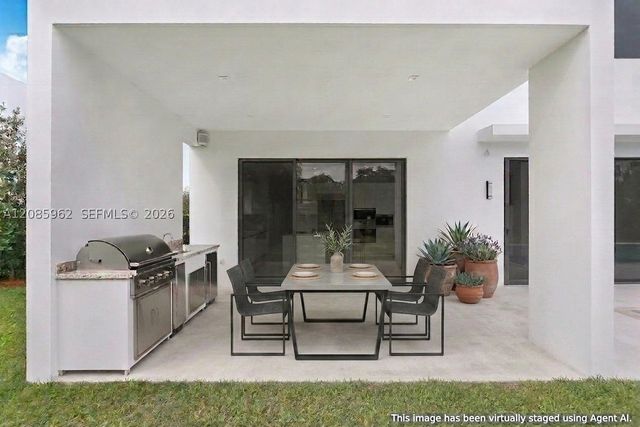16492 Botaniko Dr S, Weston, FL 33326