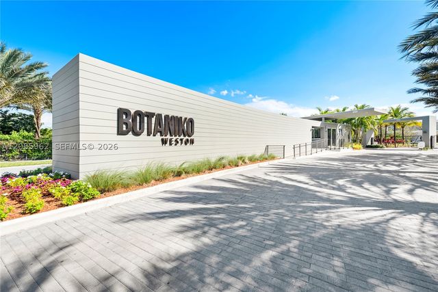 16492 Botaniko Dr S, Weston, FL 33326