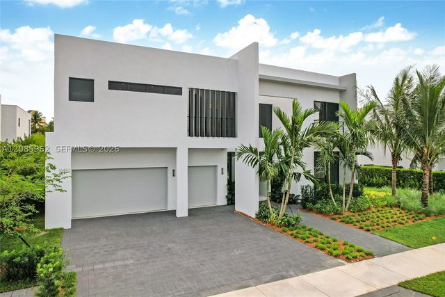 16492 Botaniko Dr S, Weston, FL 33326