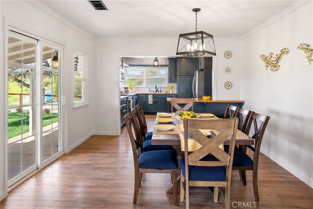 550 Villa Lots Rd, Paso Robles, CA 93446