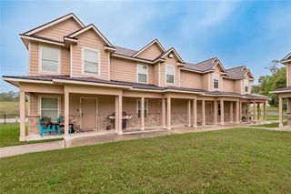 2002 20th Street 402, Huntsville, TX 77340