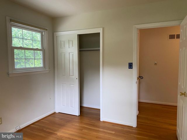 134 CHAPEL HILL DR, Newark, DE 19711