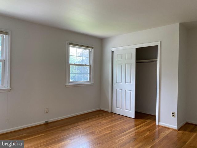 134 CHAPEL HILL DR, Newark, DE 19711