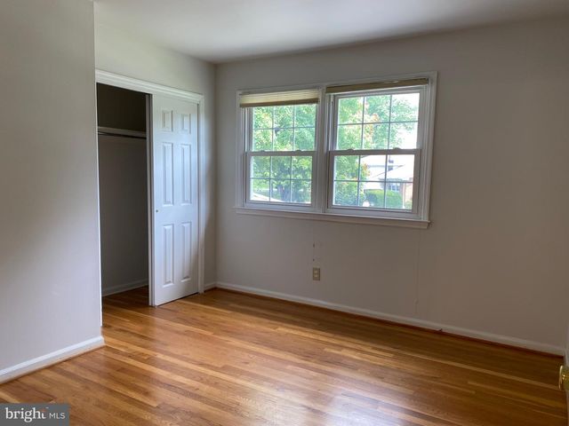 134 CHAPEL HILL DR, Newark, DE 19711