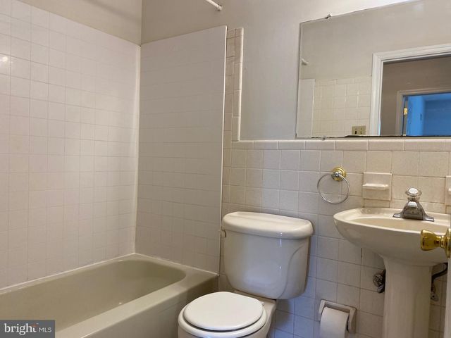 134 CHAPEL HILL DR, Newark, DE 19711