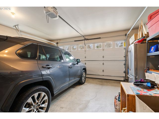 325 N JUNIPER Ct, Rockaway Beach, OR 97136