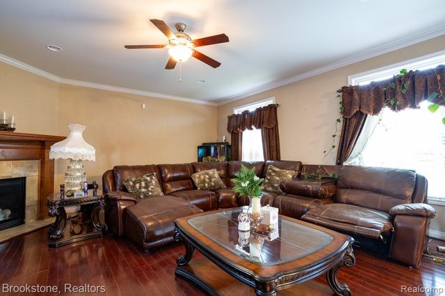 50094 Greycoat Lane, Macomb Township, MI 48044