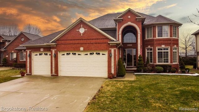 50094 Greycoat Lane, Macomb Township, MI 48044