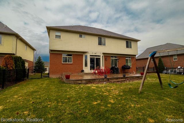 50094 Greycoat Lane, Macomb Township, MI 48044