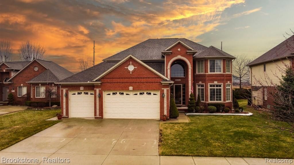50094 Greycoat Lane, Macomb Township, MI 48044