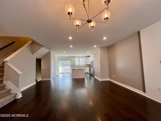 32 Mariveles Way, Tinton Falls, NJ 07724