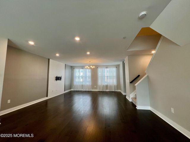 32 Mariveles Way, Tinton Falls, NJ 07724