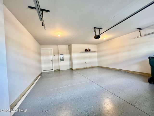 32 Mariveles Way, Tinton Falls, NJ 07724