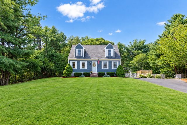 53 Myles Standish Dr, Carver, MA 02330