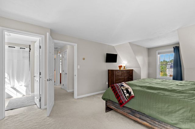 53 Myles Standish Dr, Carver, MA 02330