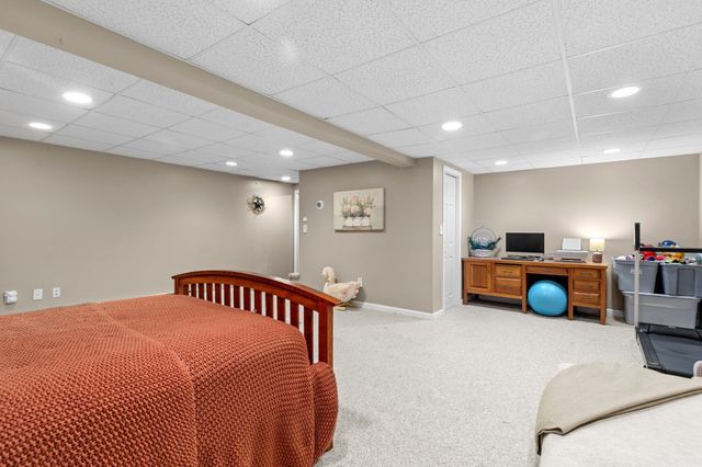 53 Myles Standish Dr, Carver, MA 02330