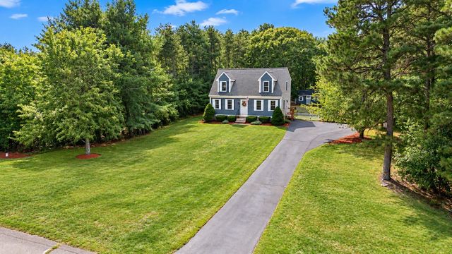 53 Myles Standish Dr, Carver, MA 02330