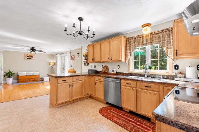53 Myles Standish Dr, Carver, MA 02330