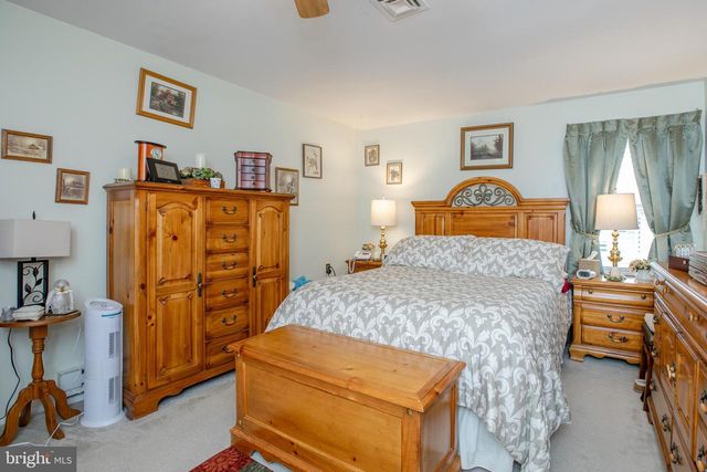 12 HEATHER PL, Southampton, NJ 08088
