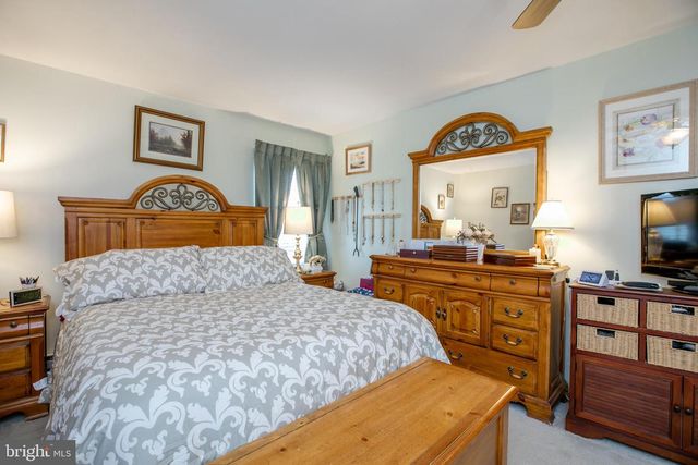 12 HEATHER PL, Southampton, NJ 08088