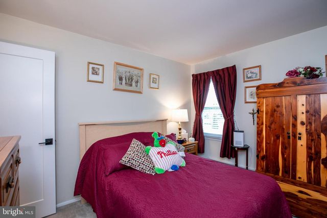 12 HEATHER PL, Southampton, NJ 08088
