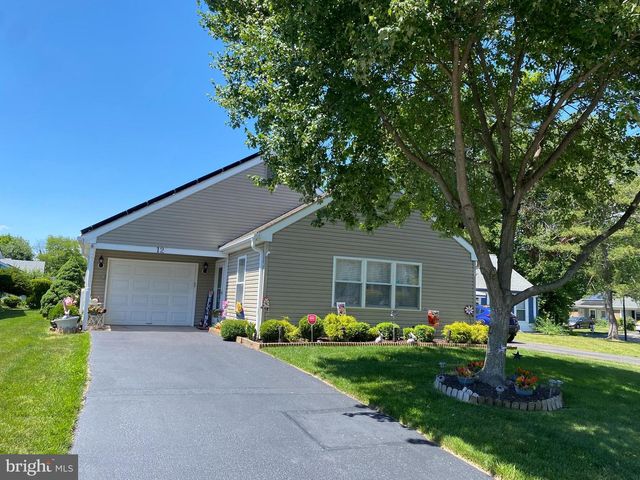 12 HEATHER PL, Southampton, NJ 08088