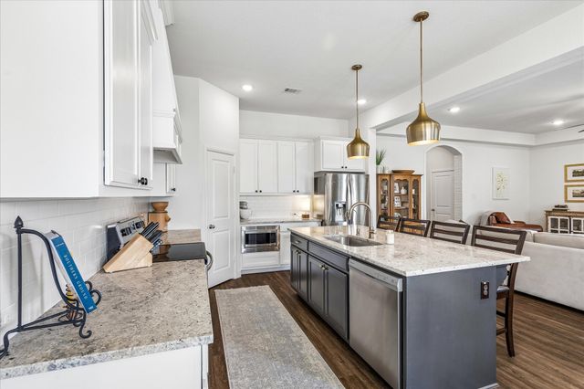 215 E Furlong, Willow Park, TX 76087