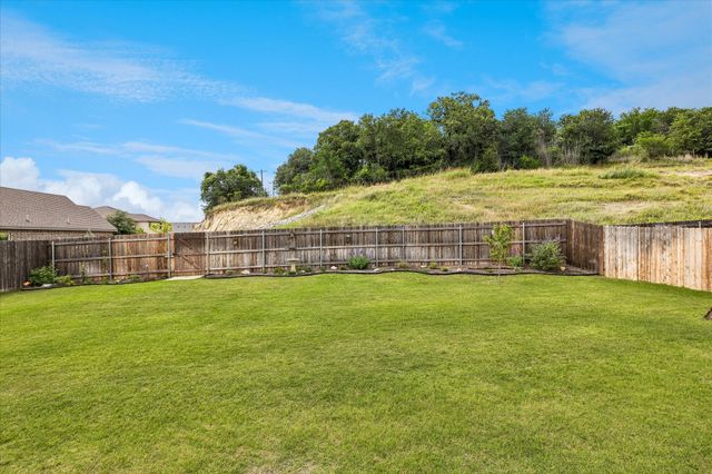215 E Furlong, Willow Park, TX 76087