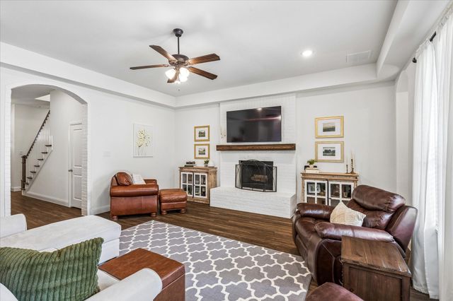 215 E Furlong, Willow Park, TX 76087