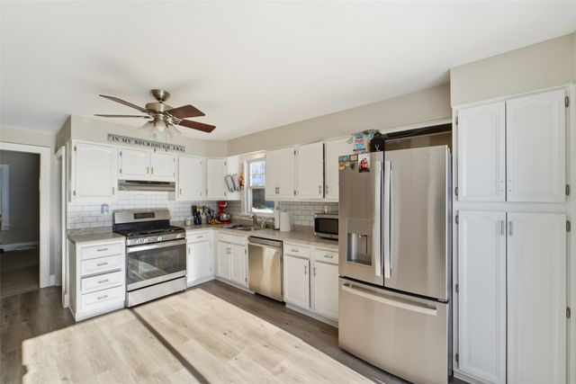 1911 Lucinda Street, Perry, IA 50220