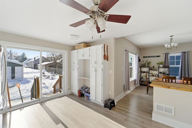 1911 Lucinda Street, Perry, IA 50220