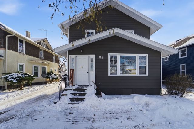 1911 Lucinda Street, Perry, IA 50220