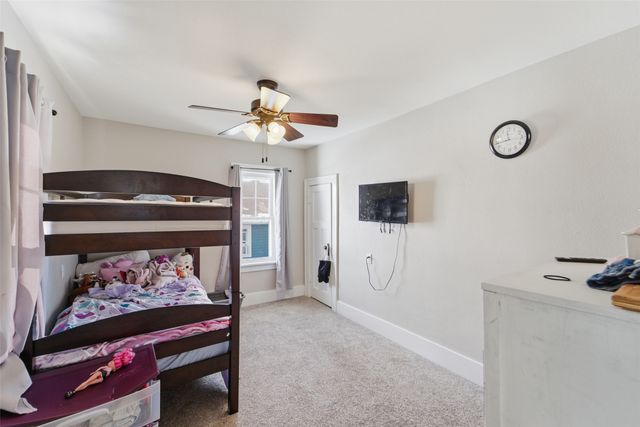 1911 Lucinda Street, Perry, IA 50220