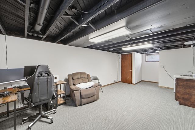 1911 Lucinda Street, Perry, IA 50220