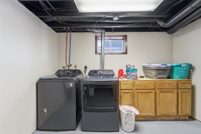 1911 Lucinda Street, Perry, IA 50220