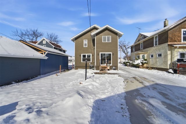 1911 Lucinda Street, Perry, IA 50220