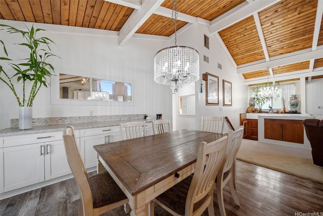 1011 Luaole Place, Honolulu, HI 96818