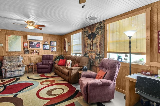 1067 Polson Circle NE, Townsend, GA 31331