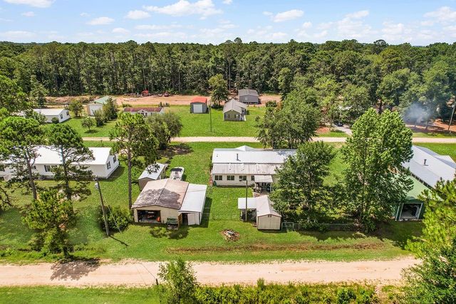 1067 Polson Circle NE, Townsend, GA 31331