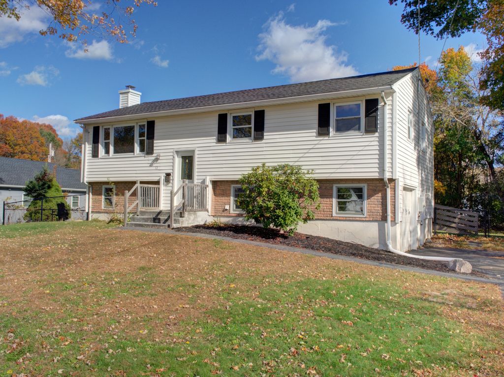12 Donna Drive, Groton, CT 06340