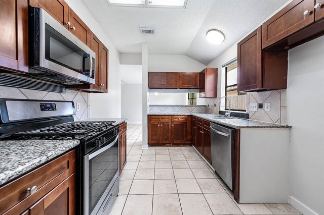 11014 Landsbury Court, Houston, TX 77099