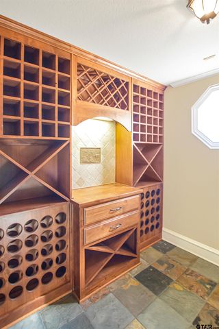 6805 Castle Pines Ct, Tyler, TX 75703