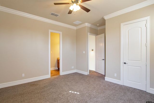 6805 Castle Pines Ct, Tyler, TX 75703