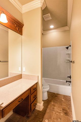 6805 Castle Pines Ct, Tyler, TX 75703