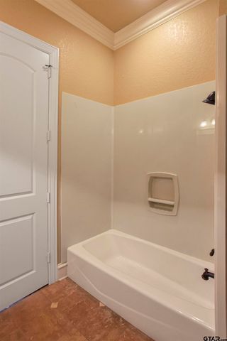 6805 Castle Pines Ct, Tyler, TX 75703