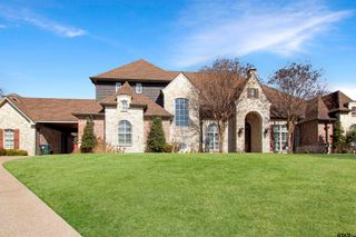 6805 Castle Pines Ct, Tyler, TX 75703