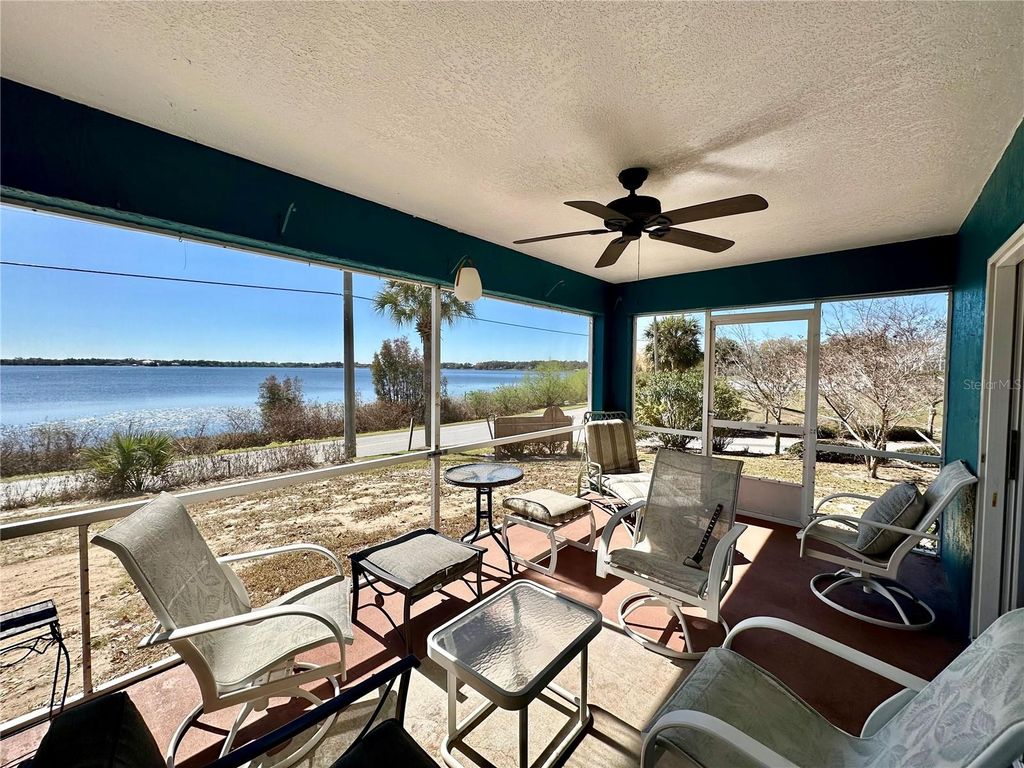 Image 21 of property listing at 802 MARCIA LOOP, Winter Haven, FL 33884