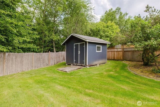 2294 Steamboat Loop E, Port Orchard, WA 98366