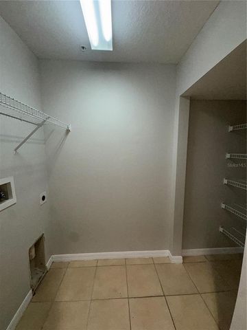 6678 S GOLDENROD ROAD B, Orlando, FL 32822